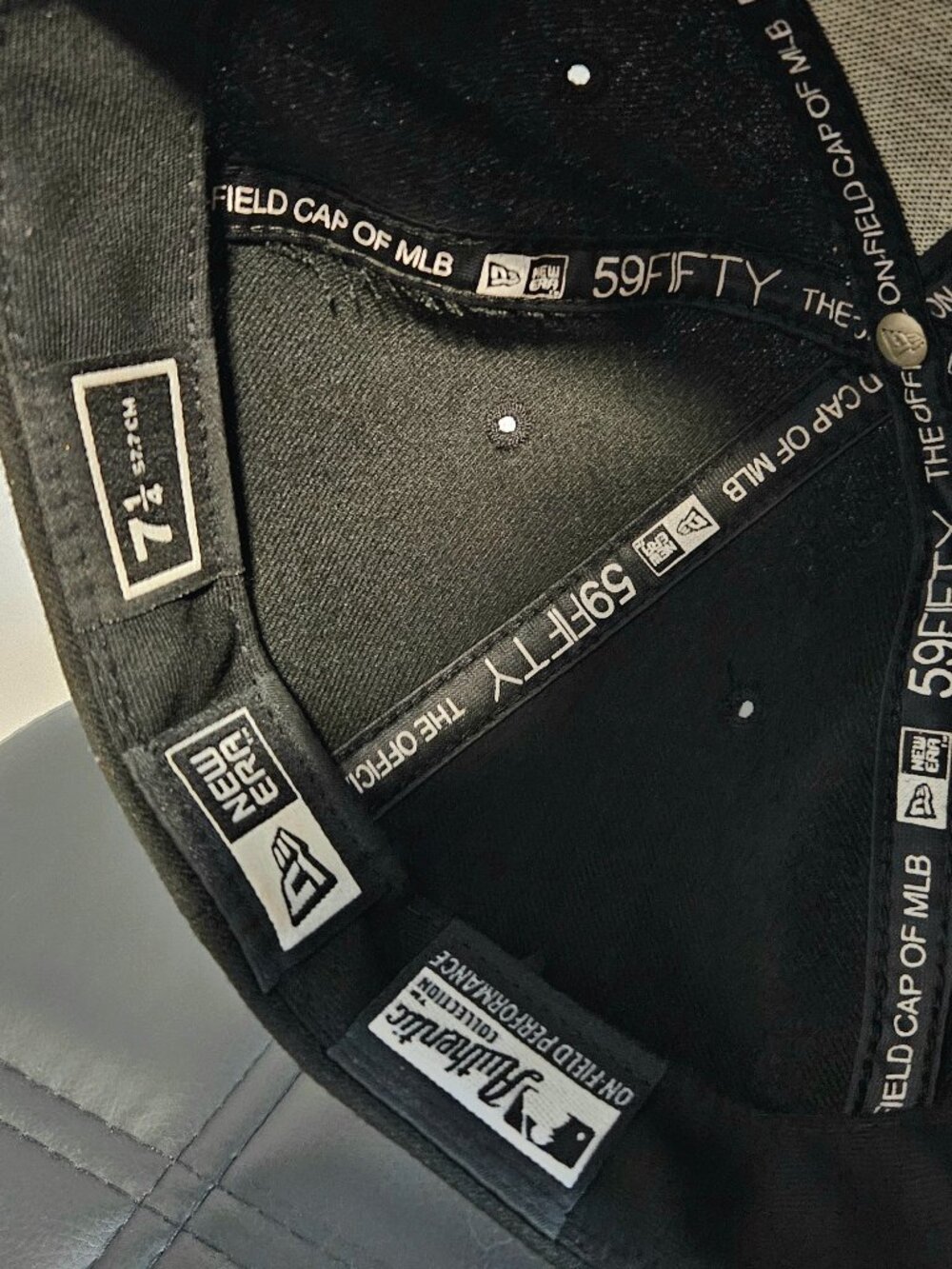 Toronto Blue Jays New Era 59FIFTY Black hat – “T” Logo (7 1/4) - Picture 4 of 8